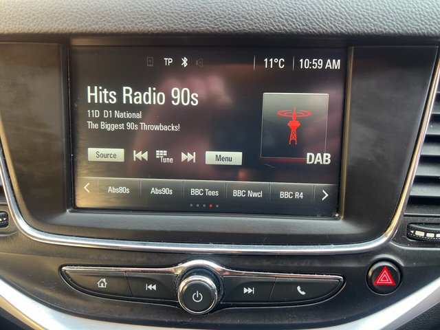 2015 VAUXHALL ASTRA 2015 1.0i Turbo ecoFLEX Design Hatchback 5dr Petrol Manual Euro 6 (s/s) (105 ps) - Photo 10