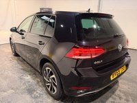 USED 2019 69 VOLKSWAGEN GOLF 1.6 TDI Match Hatchback 5dr Diesel Manual Euro 6 (s/s) (115 ps) 4 VW DEALER SERVICES-SAT NAV-APPLE CAR PLAY/ANDROID-PARK SENSORS