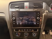 USED 2019 69 VOLKSWAGEN GOLF 1.6 TDI Match Hatchback 5dr Diesel Manual Euro 6 (s/s) (115 ps) 4 VW DEALER SERVICES-SAT NAV-APPLE CAR PLAY/ANDROID-PARK SENSORS