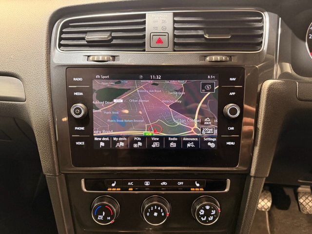 2019 VOLKSWAGEN GOLF - Photo 6