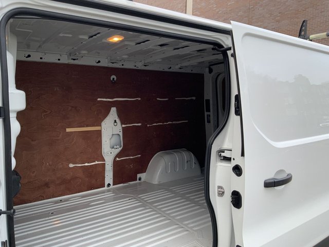 2021 Renault Trafic 2L Business+ 4dr - Photo 11