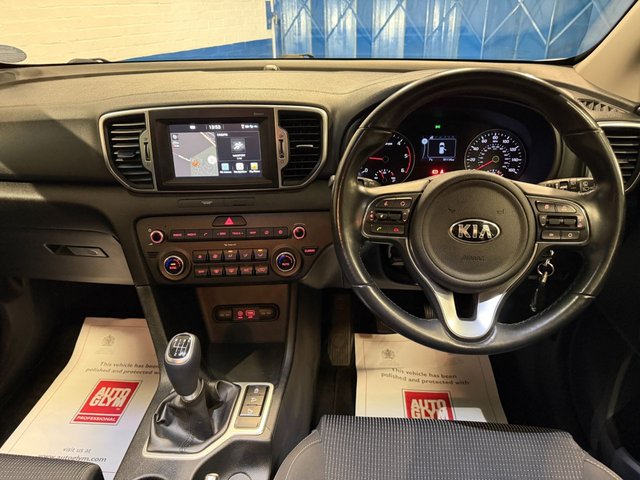 KIA SPORTAGE 1.7 CRDi 2 SUV 5dr Diesel Manual Euro 6 (s/s) - Photo 7