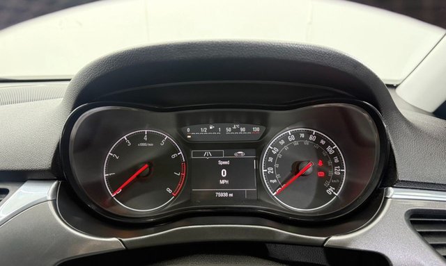 2016 VAUXHALL CORSA - Photo 11