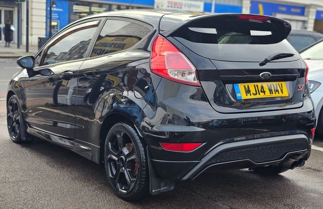 2014 FORD FIESTA - Photo 7