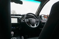 USED 2022 72 TOYOTA HI-LUX 2.4 D-4D Invincible Pickup Double Cab 4dr Diesel Auto 4WD Euro 6 (s/s) (150 ps) 