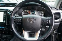 USED 2022 72 TOYOTA HI-LUX 2.4 D-4D Invincible Pickup Double Cab 4dr Diesel Auto 4WD Euro 6 (s/s) (150 ps) 