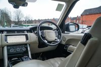 USED 2017 67 LAND ROVER RANGE ROVER 4.4 SD V8 Vogue SE SUV 5dr Diesel Auto 4WD Euro 6 (s/s) (339 ps) 