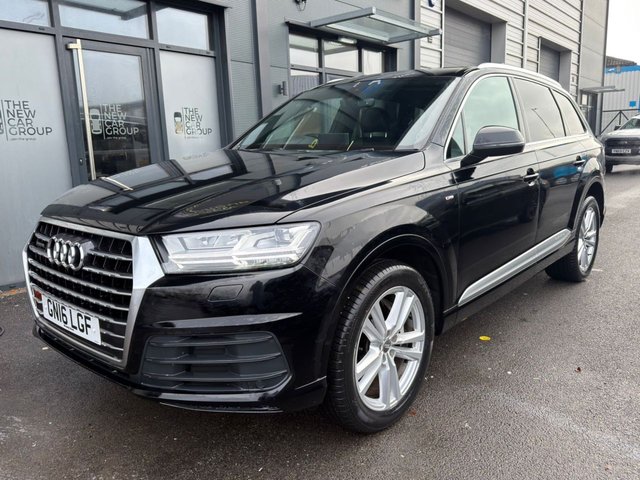 View our AUDI Q7