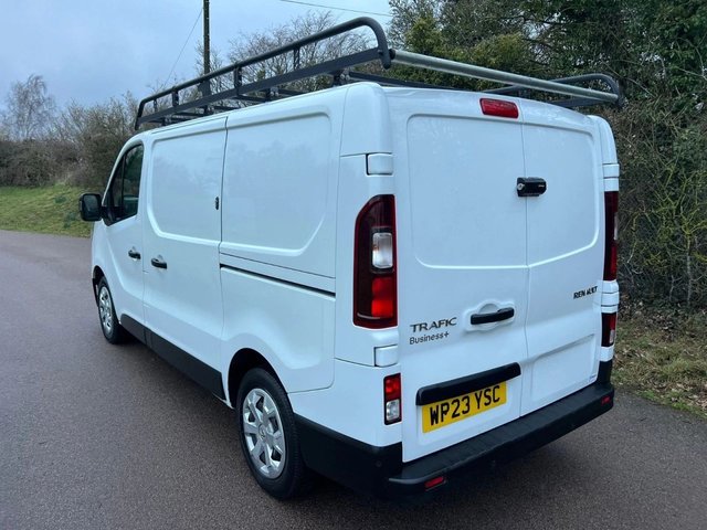 2023 RENAULT TRAFIC 2.0 dCi Blue SL28 Business+ Panel Van 5dr Diesel Manual L1 H1 Euro 6 (s/s) (130 ps) - Photo 3