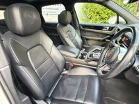 USED 2019 19 PORSCHE CAYENNE 3.0T V6 SUV 5dr Petrol TiptronicS 4WD Euro 6 (s/s) (340 ps) Huge Spec Over 10k In Extras! FSH!