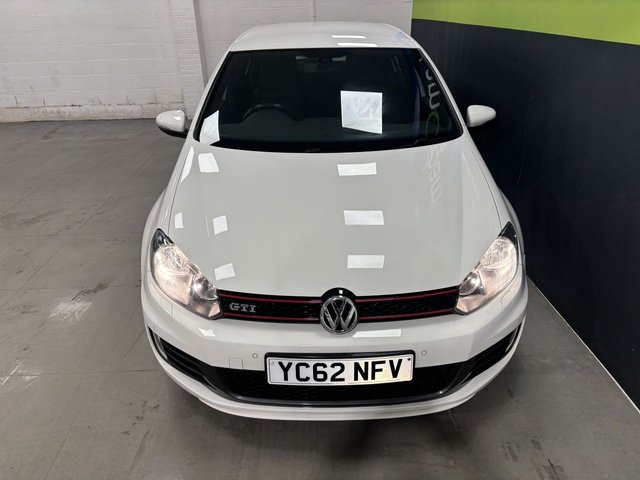 2012 Volkswagen Golf 2L GTI 5dr - Photo 4