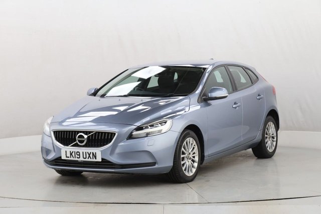 2019 Volvo V40 1.5L Momentum Nav Plus 5dr - Photo 5