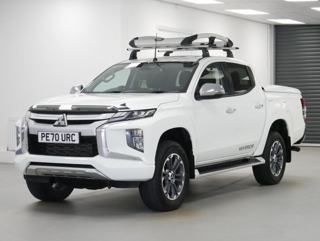View our Mitsubishi L200 2.3 DI-D 150 BHP 4WD WARRIOR MANUAL ( NO VAT )