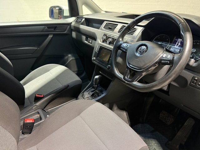2019 VOLKSWAGEN CADDY - Photo 3
