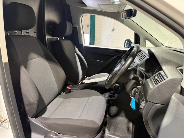 2019 VOLKSWAGEN CADDY - Photo 6