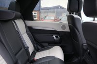 USED 2023 73 LAND ROVER DISCOVERY 3.0 D300 MHEV Dynamic HSE SUV 5dr Diesel Auto 4WD Euro 6 (s/s) (300 ps) 22 Inch Alloys, Pan Roof, 7 Seats, Surreound Camera, Privacy Glass