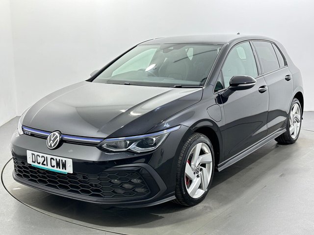 2021 Volkswagen Golf - Photo 4