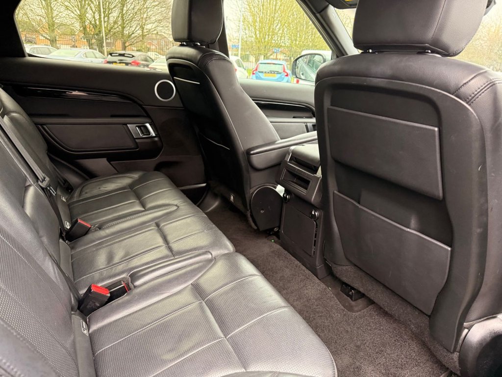 USED 2017 17 LAND ROVER DISCOVERY 3.0 TD V6 SE SUV 5dr Diesel Auto 4WD Euro 6 (s/s) (258 ps) (7 SEATS)