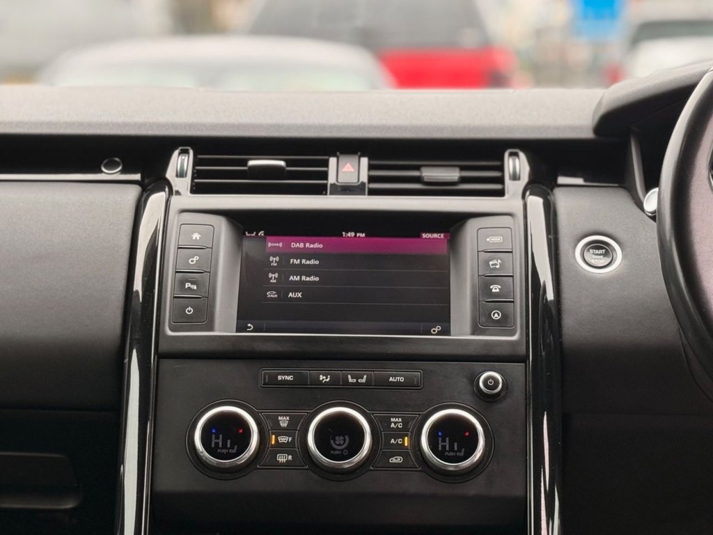 USED 2017 17 LAND ROVER DISCOVERY 3.0 TD V6 SE SUV 5dr Diesel Auto 4WD Euro 6 (s/s) (258 ps) (7 SEATS)