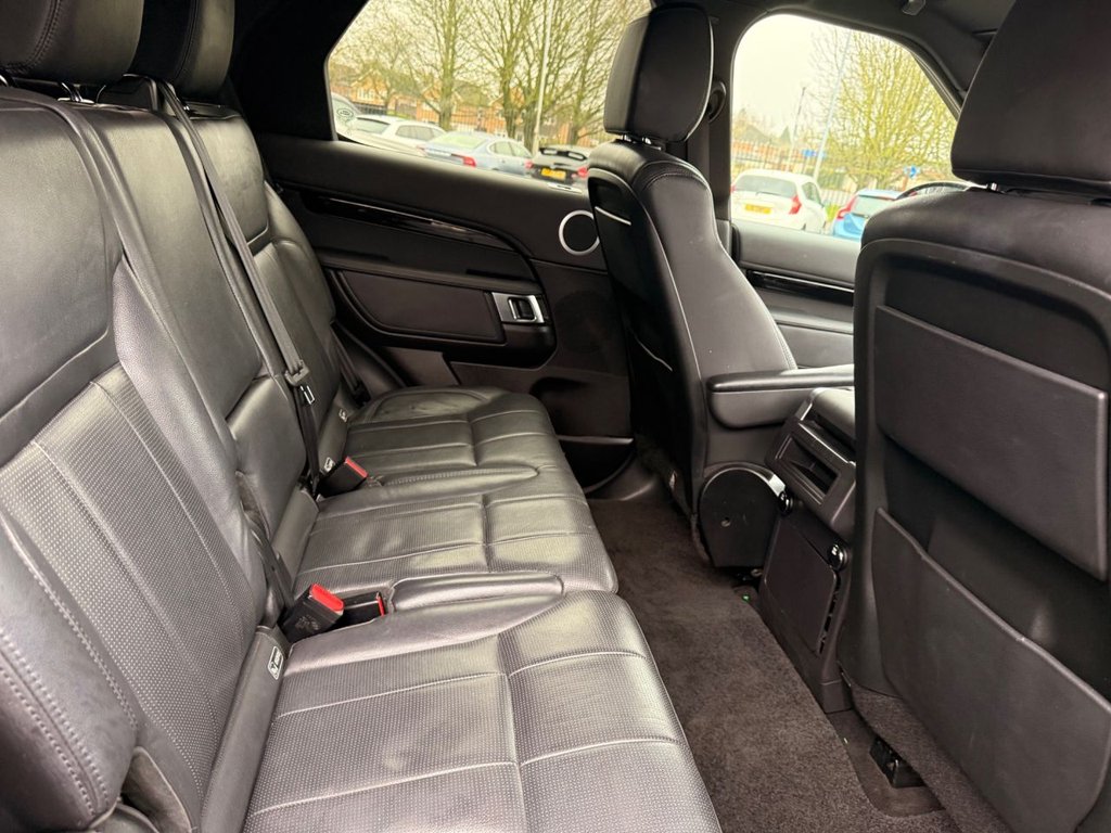 USED 2017 17 LAND ROVER DISCOVERY 3.0 TD V6 SE SUV 5dr Diesel Auto 4WD Euro 6 (s/s) (258 ps) (7 SEATS)