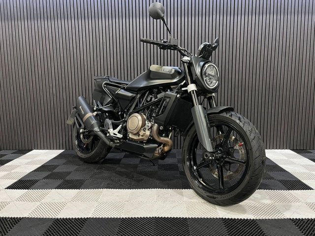 View our HUSQVARNA SVARTPILEN 701
