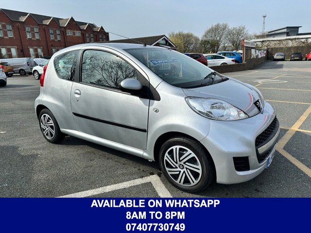 2009 107 1.0 12V URBAN HATCHBACK 3DR PETROL MANUAL EURO 4 68 PS 2009... photo