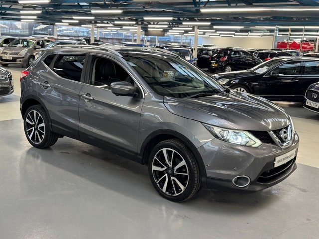 View our NISSAN QASHQAI