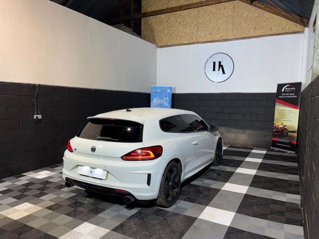 2017 VOLKSWAGEN SCIROCCO 2017 2.0 TSI R Hatchback 3dr Petrol DSG Euro 6 (s/s) (280 ps) - Photo 2