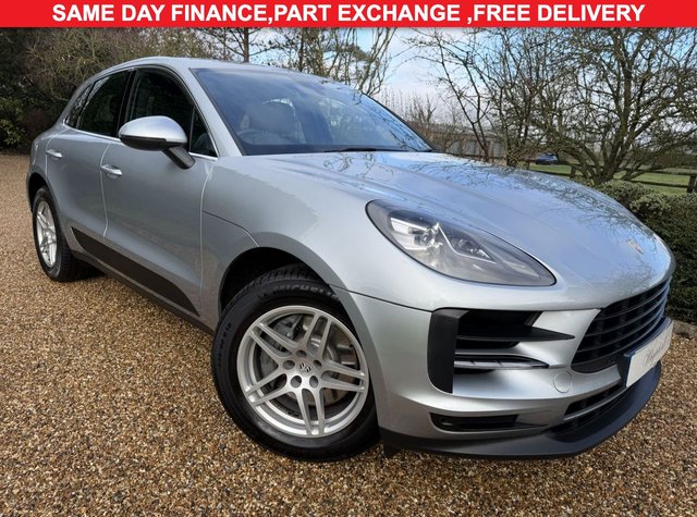 2019 PORSCHE MACAN - Photo 2