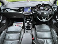USED 2016 66 VAUXHALL ASTRA 1.6 CDTi BlueInjection Elite Nav Hatchback 5dr Diesel Manual Euro 6 (s/s) (136 ps) SAT NAV + CAMERA + PARKING SENSORS