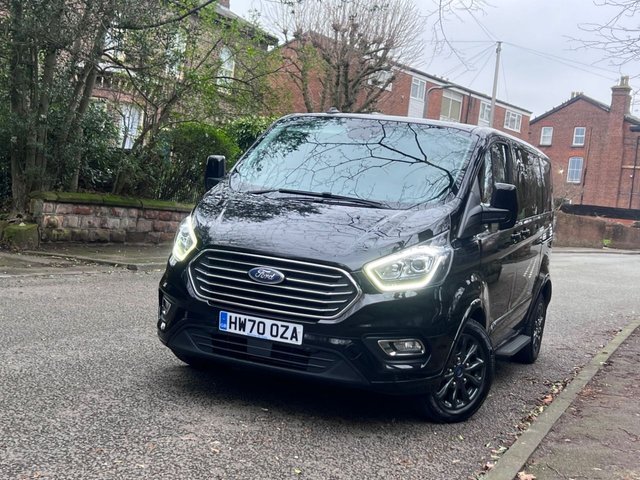 2020 Ford Tourneo Custom 2L Titanium 5dr - Photo 3