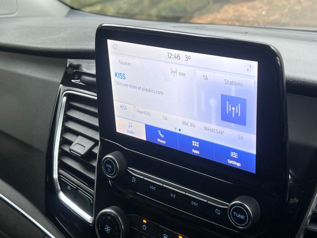 2020 Ford Tourneo Custom 2L Titanium 5dr - Photo 12