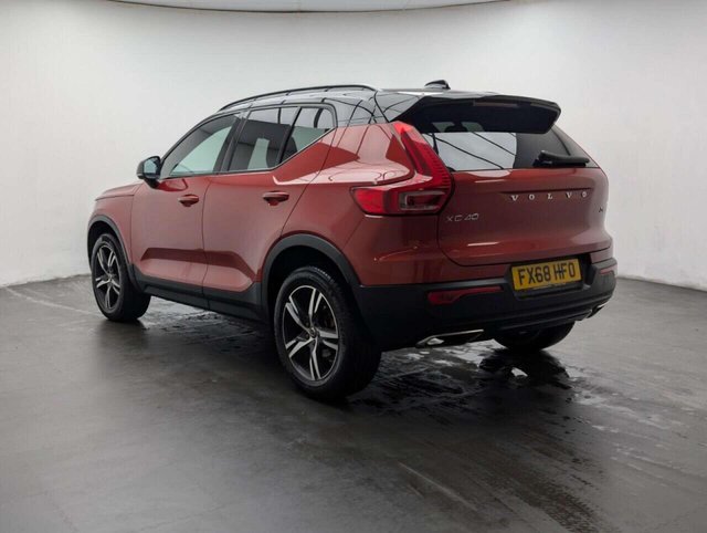 USED 2018 68 VOLVO XC40 1.5 T3 R-Design SUV 5dr Petrol Manual Euro 6 (s/s) (156 ps) LEATHER SEATS+PARKING SENSORS CLICK&COLLECT/HOME DELIVERY