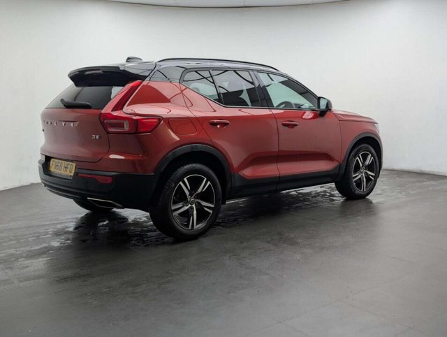 USED 2018 68 VOLVO XC40 1.5 T3 R-Design SUV 5dr Petrol Manual Euro 6 (s/s) (156 ps) LEATHER SEATS+PARKING SENSORS CLICK&COLLECT/HOME DELIVERY