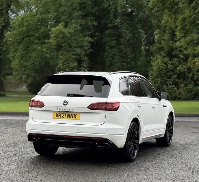 VOLKSWAGEN TOUAREG 3.0 TDI V6 Black Edition SUV 5dr Diesel Tiptronic 4Motion Euro 6 (s/s) (286 ps) - Photo 4