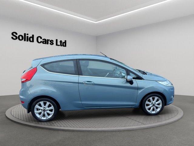 2010 Ford Fiesta 1.4L Zetec 3dr - Photo 9
