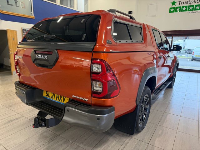 2021 Toyota HI-Lux 2.8L Invincible X 4dr - Photo 7