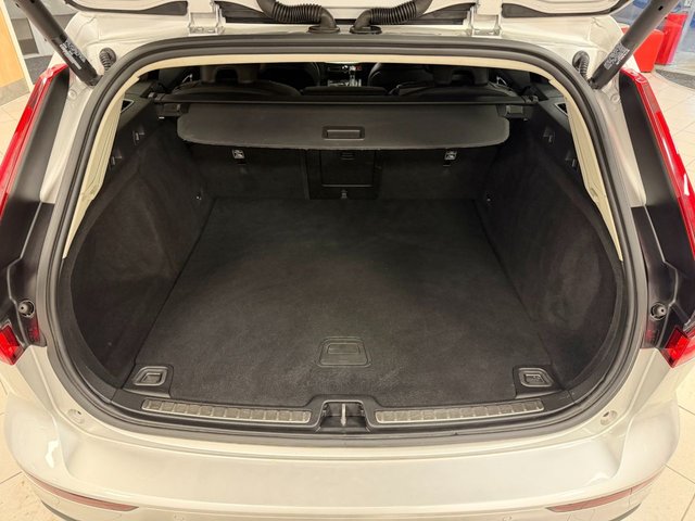 2019 Volvo V60 2L Momentum Plus 5dr - Photo 7