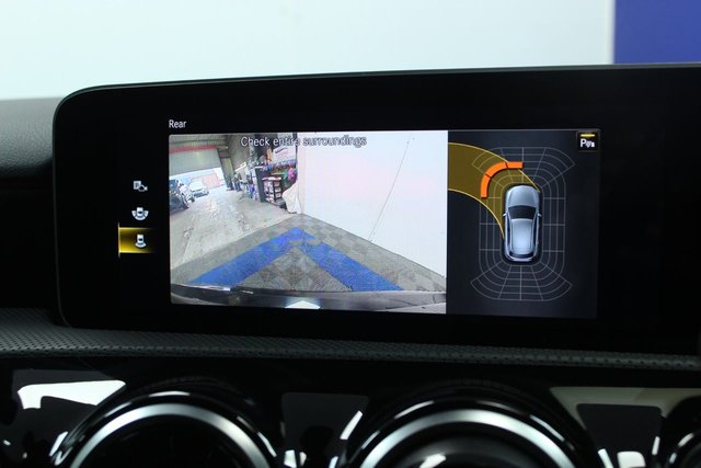 2019 Mercedes-Benz A-CLASS - Photo 8