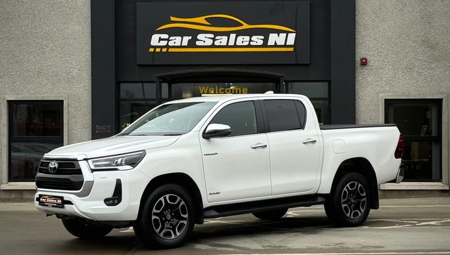 2023 TOYOTA HI-LUX 2.4 D-4D Invincible Pickup Double Cab 4dr Diesel Auto 4WD Euro 6 (s/s) (150 ps) - Photo 2