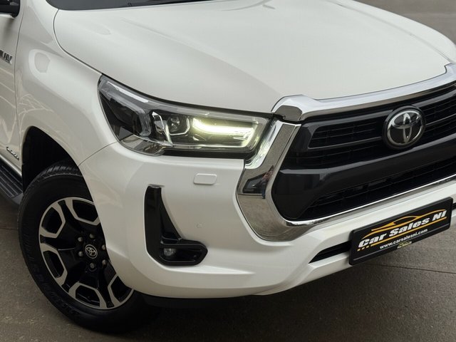2023 TOYOTA HI-LUX 2.4 D-4D Invincible Pickup Double Cab 4dr Diesel Auto 4WD Euro 6 (s/s) (150 ps) - Photo 7