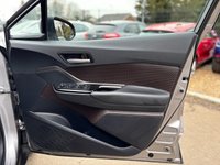 USED 2019 19 TOYOTA C-HR 1.8 VVT-h Excel SUV 5dr Petrol Hybrid CVT Euro 6 (s/s) (122 ps) 