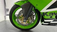 USED 2003 03 KAWASAKI NINJA ZX-6R BUY ONLINE 24 HRS A DAY - FINANCE AVAILABLE - ALL TYPES OF CREDIT ACCEPTED - AKRAPOVIC EXHUAST, JUST 8,658 MILES