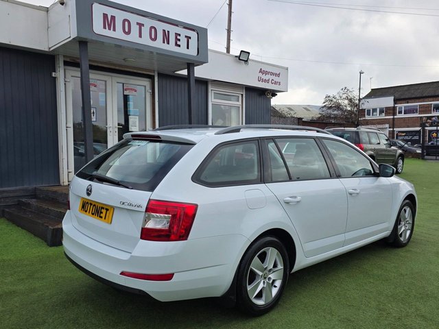 2014 SKODA OCTAVIA 1.2 TSI SE Estate 5dr Petrol Manual Euro 5 (s/s) (105 ps) - Photo 8