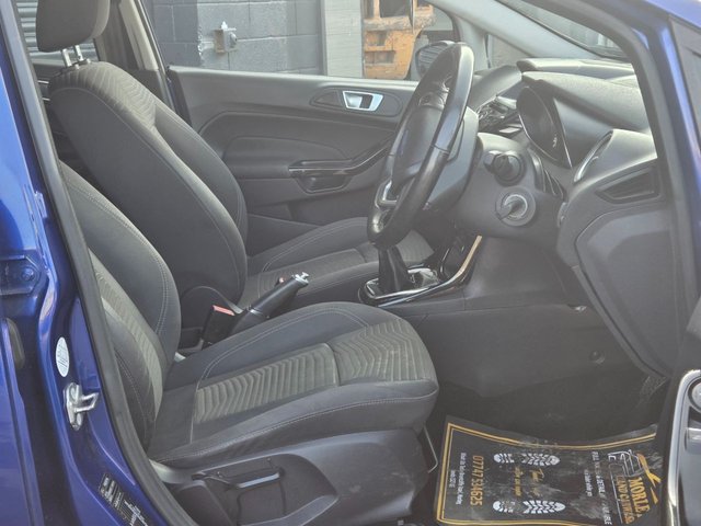 2016 FORD FIESTA - Photo 10