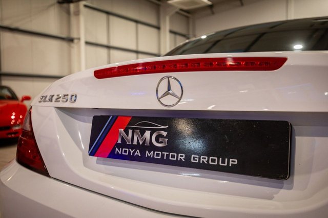 2013 Mercedes-Benz Slk 2.1L Amg Sport 2dr - Photo 12