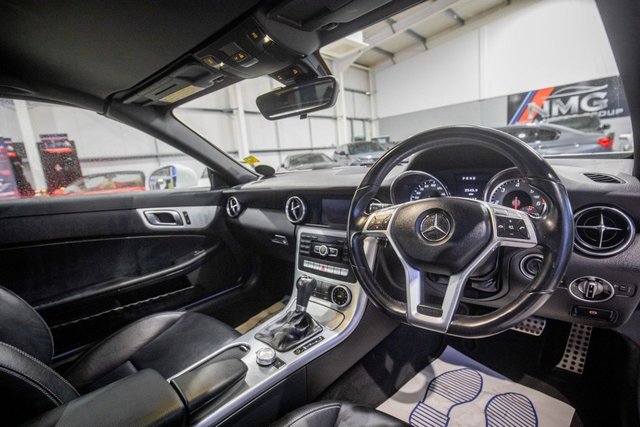 2013 Mercedes-Benz Slk 2.1L Amg Sport 2dr - Photo 2