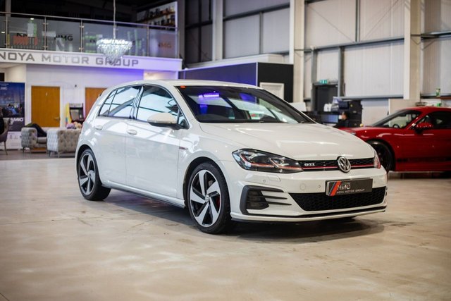 2017 Volkswagen Golf 2L GTI 5dr - Photo 8