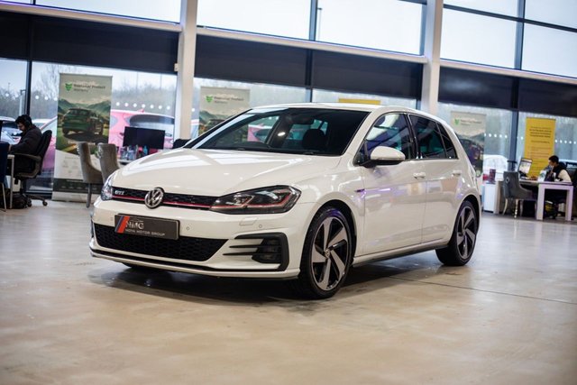 2017 Volkswagen Golf 2L GTI 5dr - Photo 10