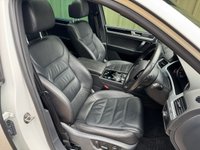 USED 2017 67 VOLKSWAGEN TOUAREG 3.0 TDI V6 R-Line Plus SUV 5dr Diesel Tiptronic 4WD Euro 6 (s/s) (204 ps) 